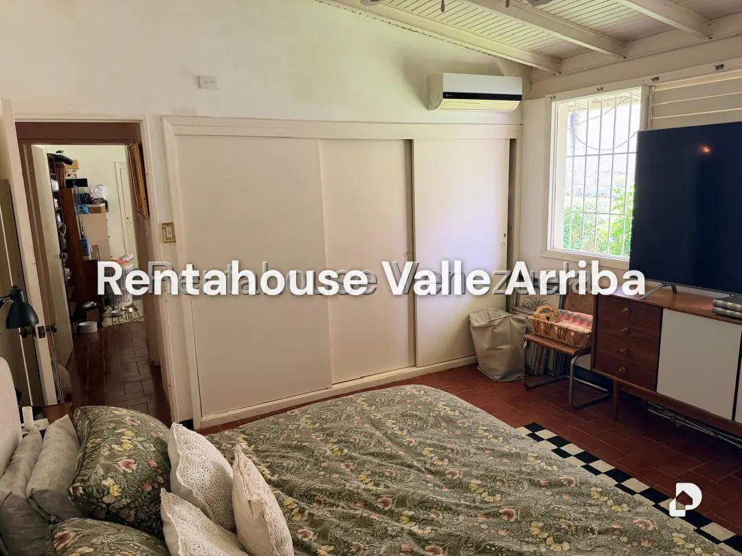 Casa en El Hatillo, Caracas – 26