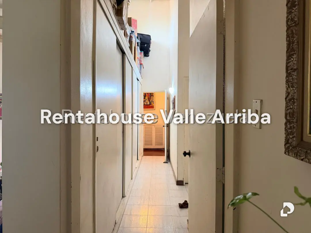 Casa en El Hatillo, Caracas – 17