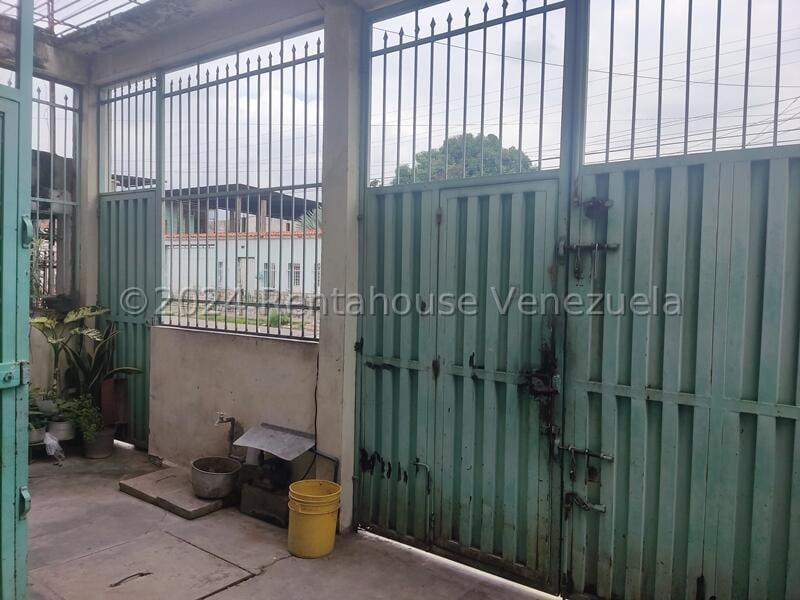 Casa en Santa Rosa, Valencia - 1