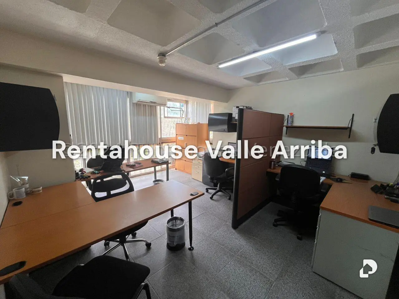 Oficina en Los Chaguaramos, Caracas – 13