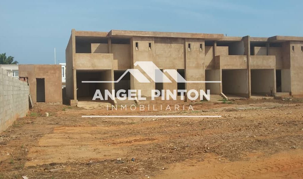 Terreno en Lago Mar Beach, Maracaibo - 1
