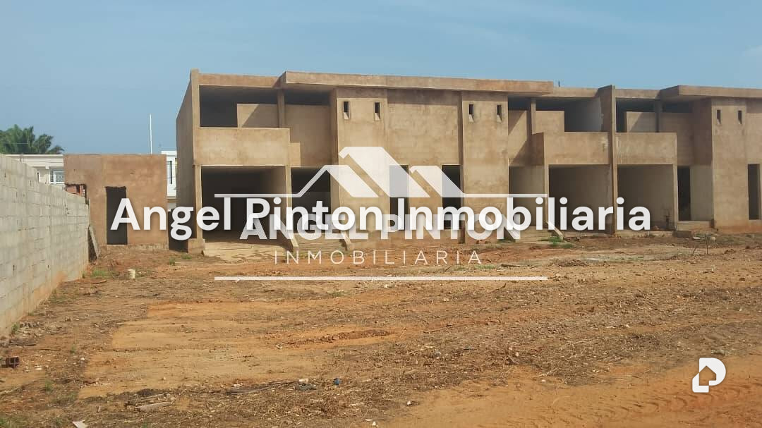 Land in Lago Mar Beach, Maracaibo – 1