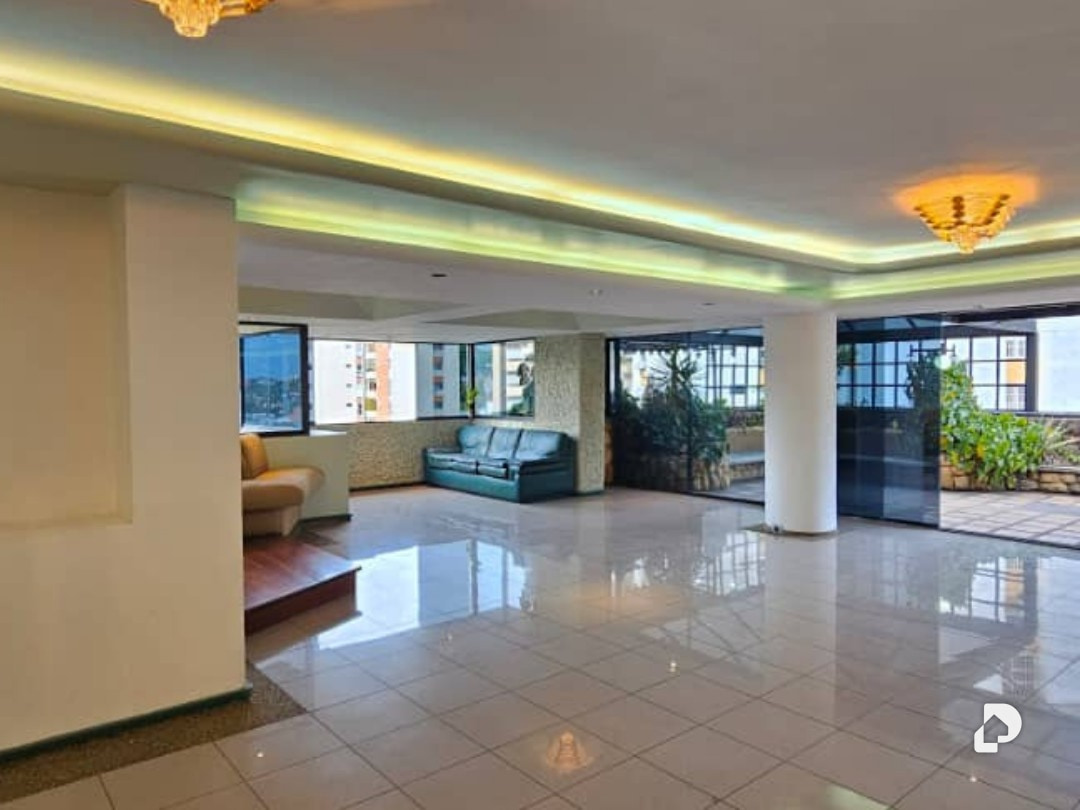Penthouse en Santa Rosa de Lima, Caracas – 1