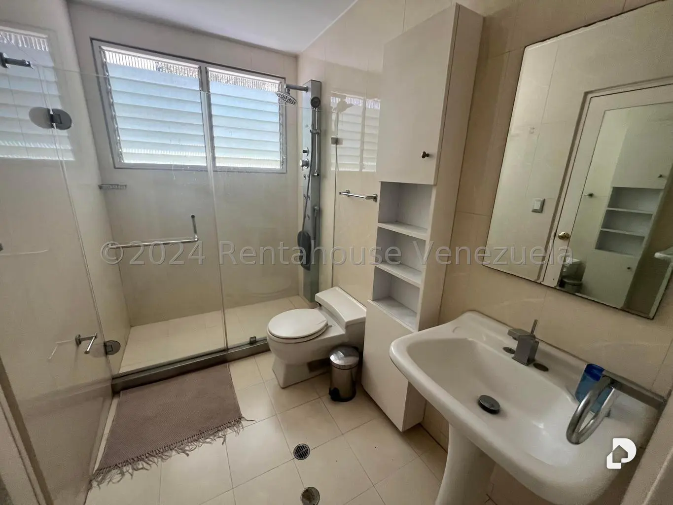 Apartamento en Lomas de Las Mercedes, Caracas – 13