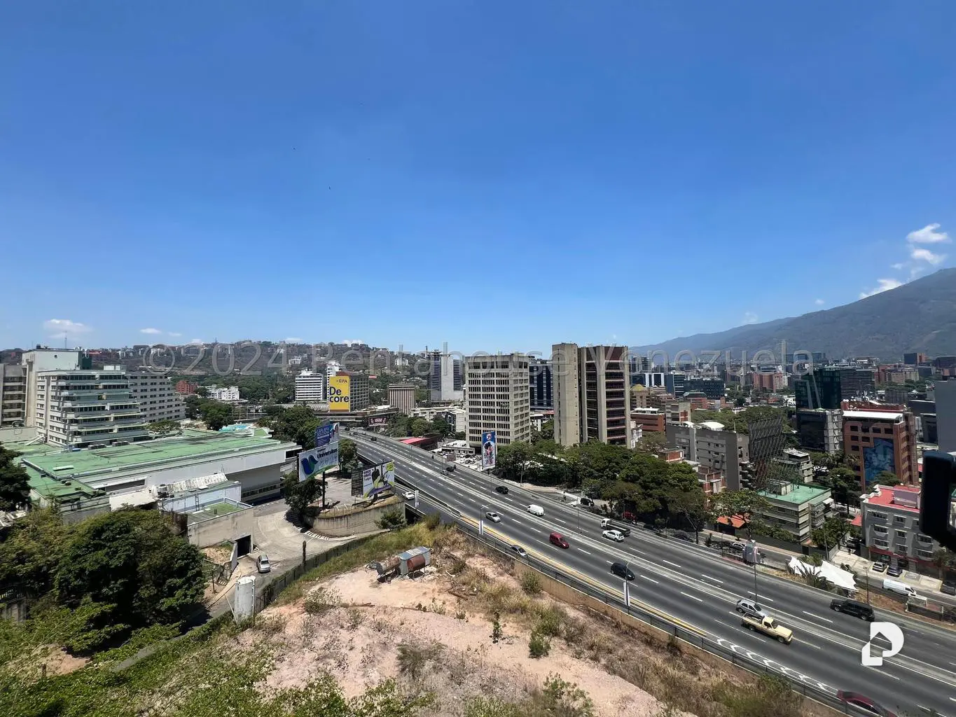 Apartamento en Lomas de Las Mercedes, Caracas – 29