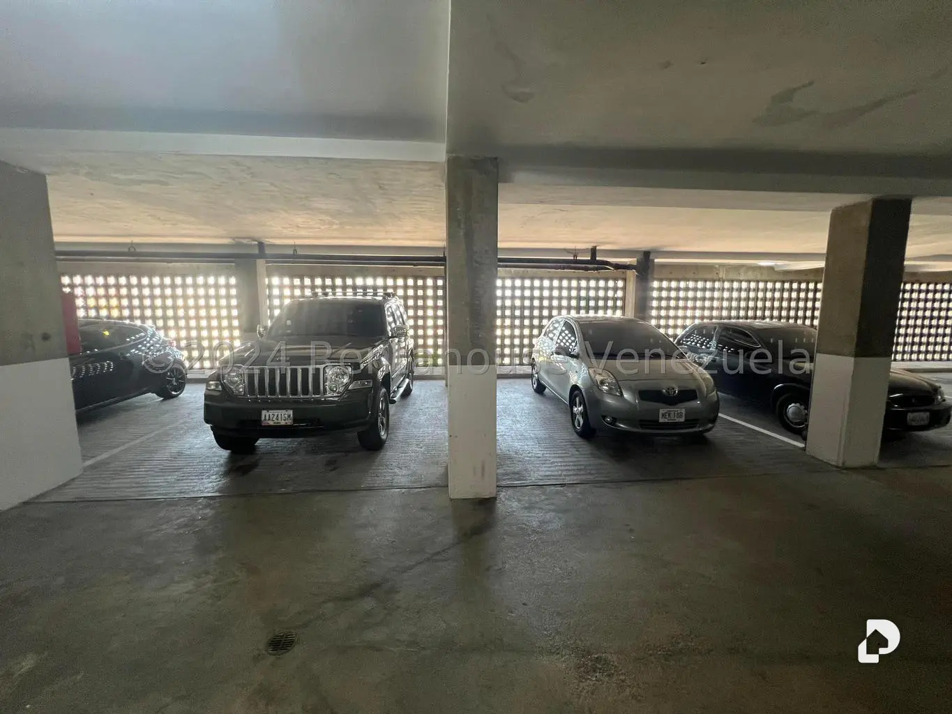 Apartamento en Lomas de Las Mercedes, Caracas – 2