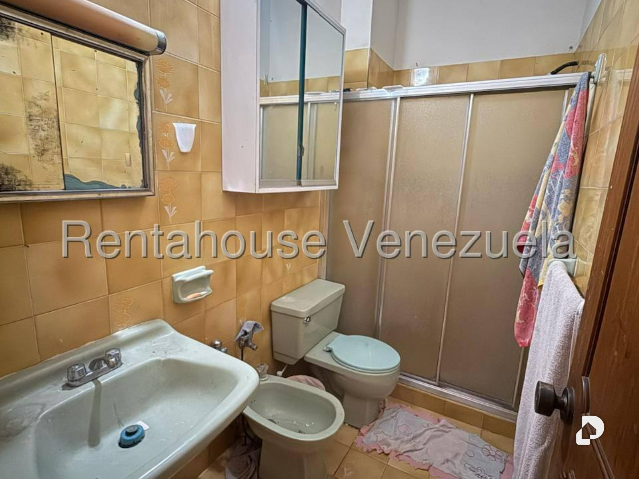 Casa en Alto Prado, Caracas – 19