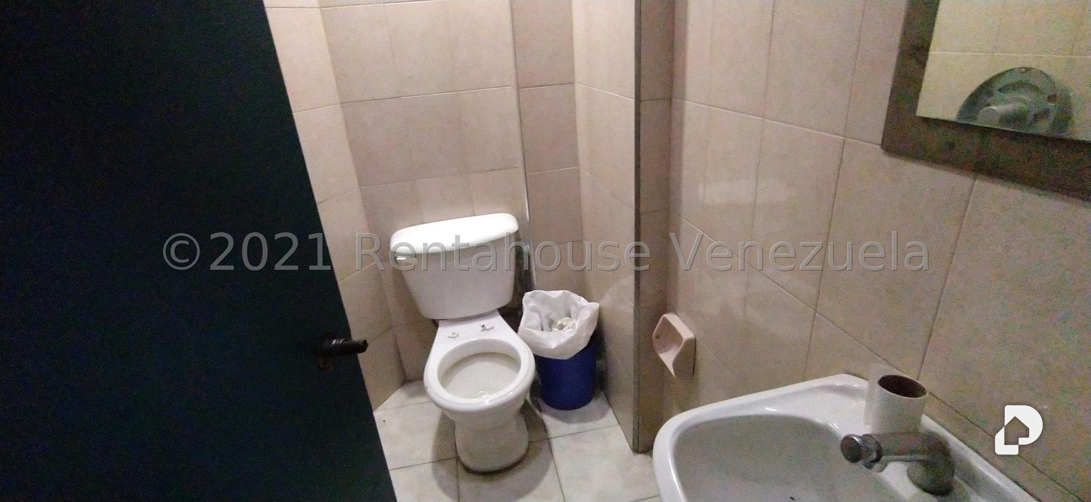 Local comercial en Las Acacias, Caracas – 11