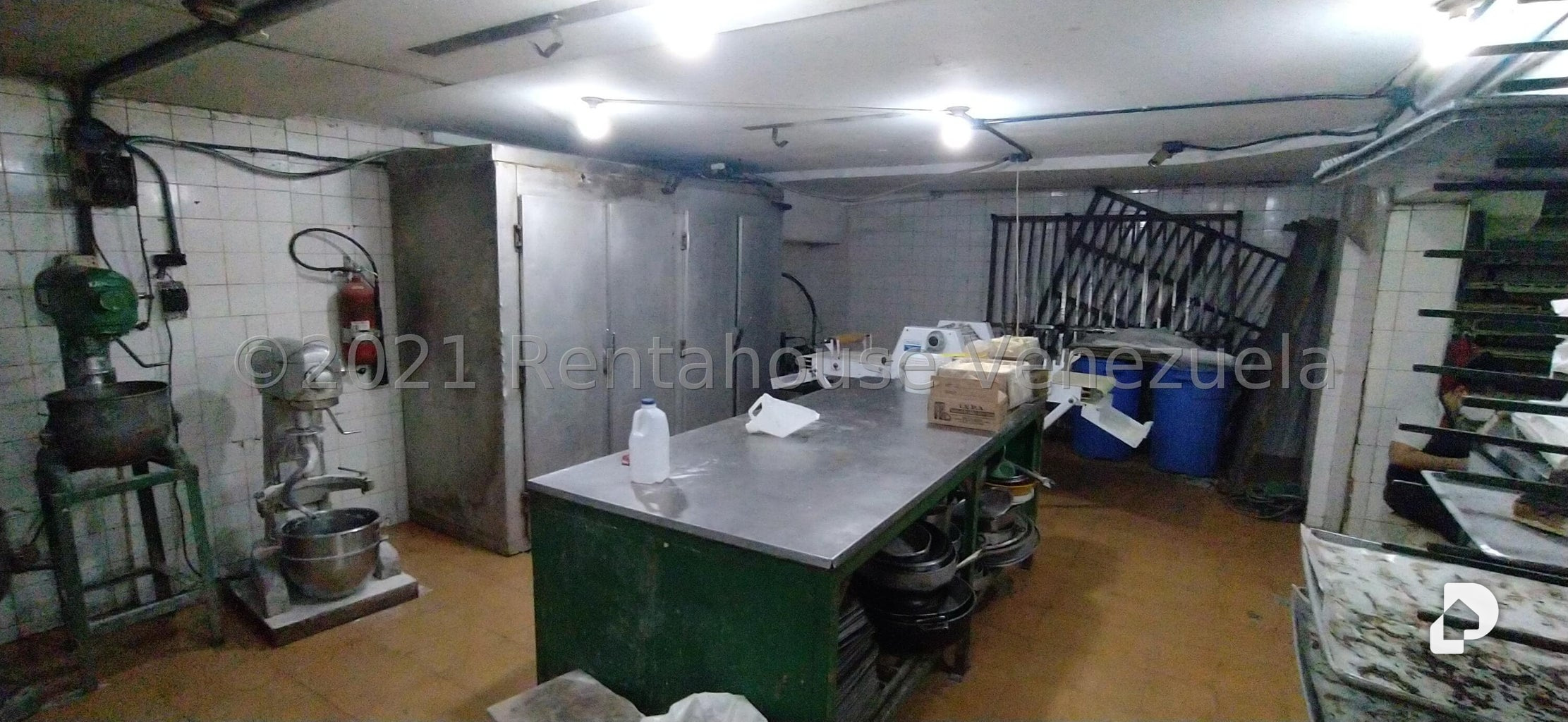 Local comercial en Las Acacias, Caracas – 18