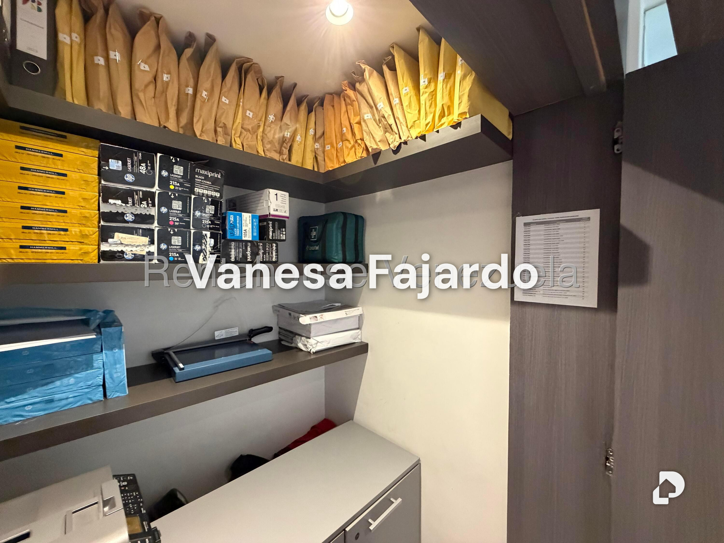 Office in El Rosal, Caracas – 12