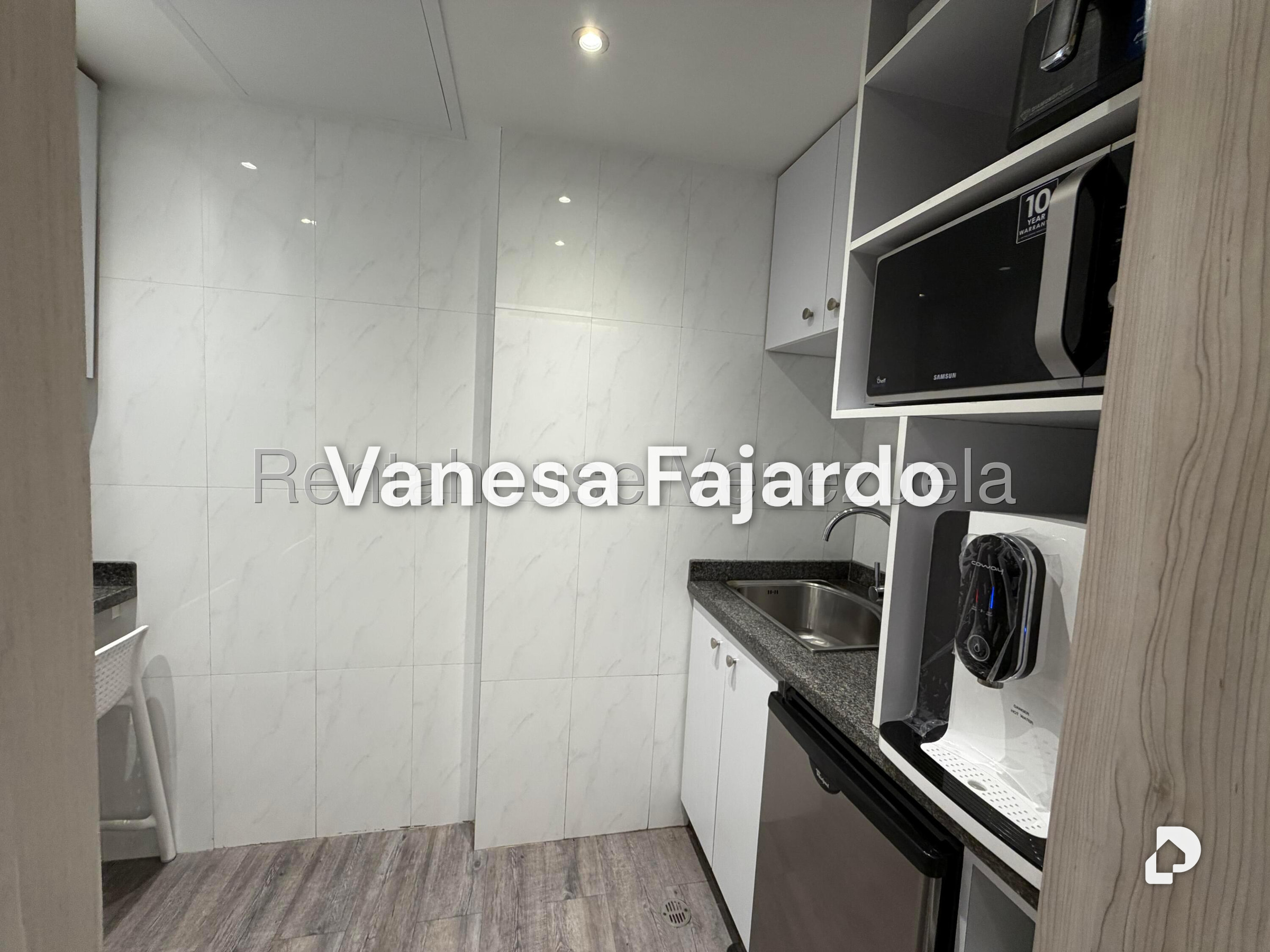 Office in El Rosal, Caracas – 19