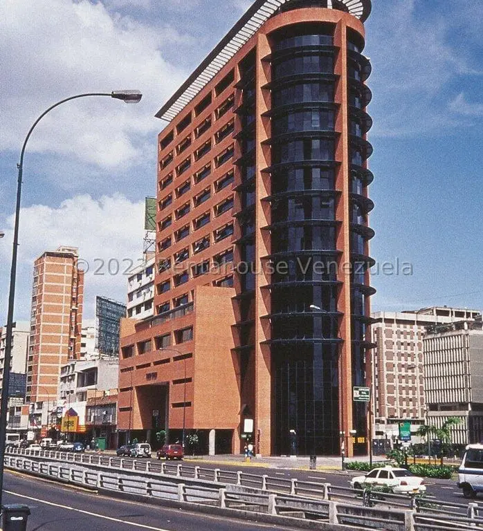 Office in Campo Alegre, Caracas - 1