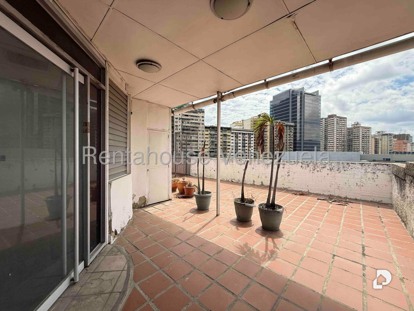 Local comercial en Los Ruices, Caracas – 28