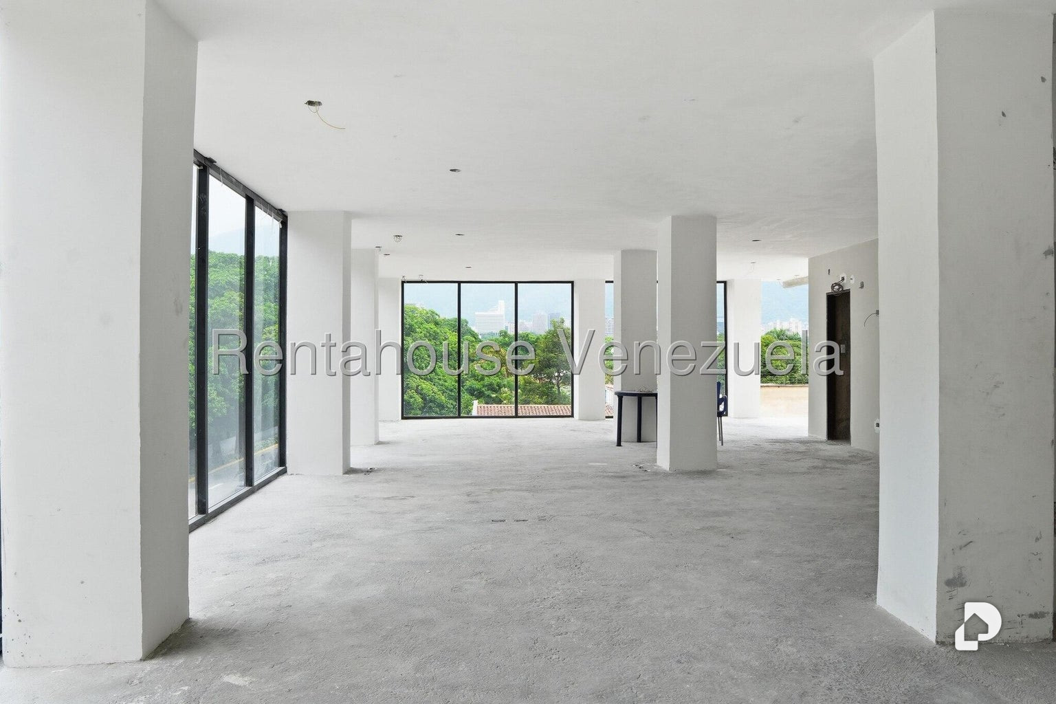 Local comercial en Chuao, Caracas – 14