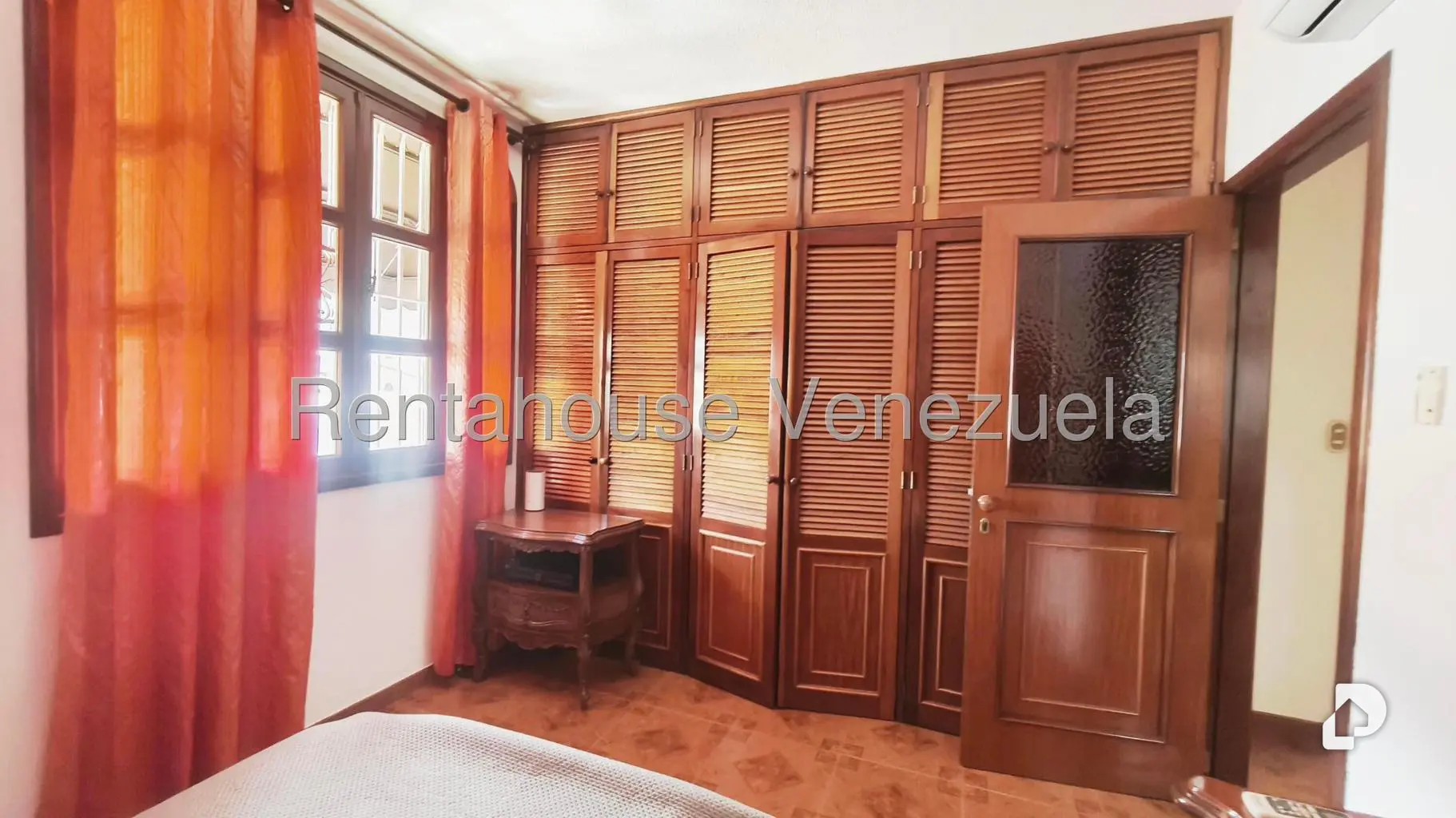 Casa en El Marqués, Caracas – 17