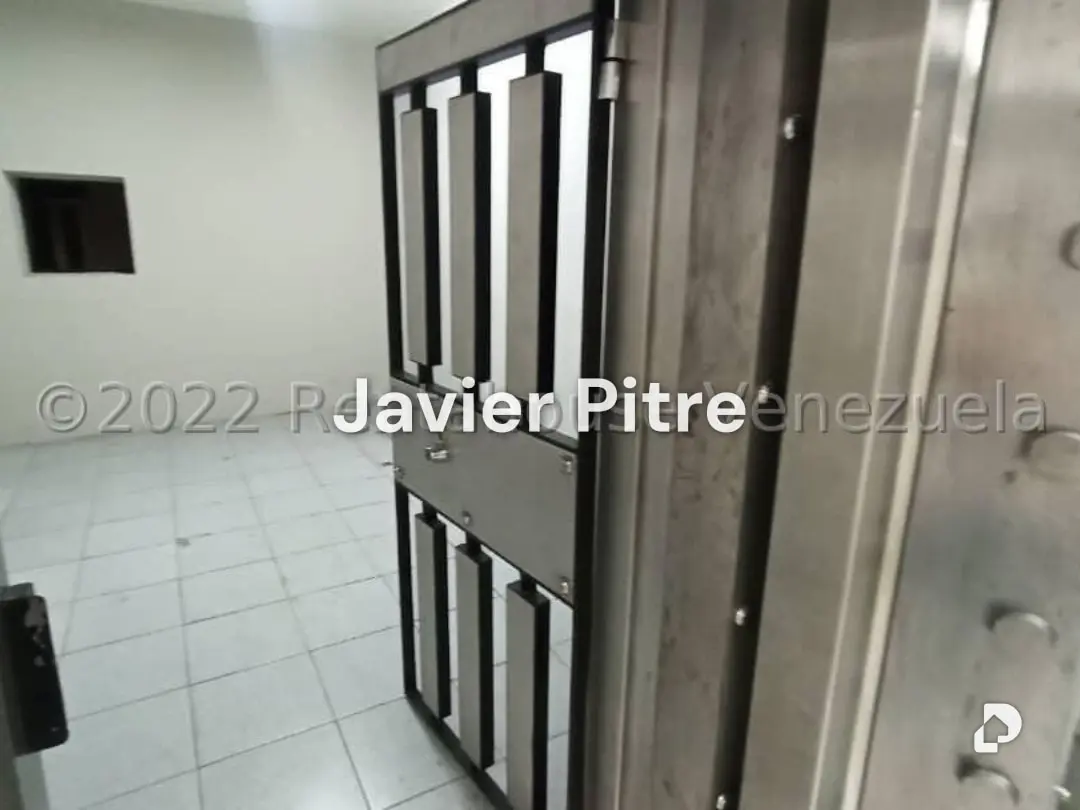 Local comercial en Santa Rosa de Lima, Caracas – 4