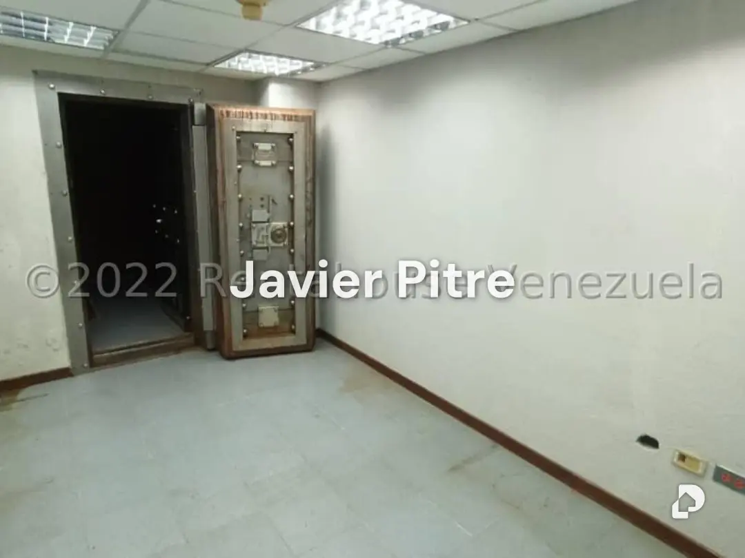 Local comercial en Santa Rosa de Lima, Caracas – 11