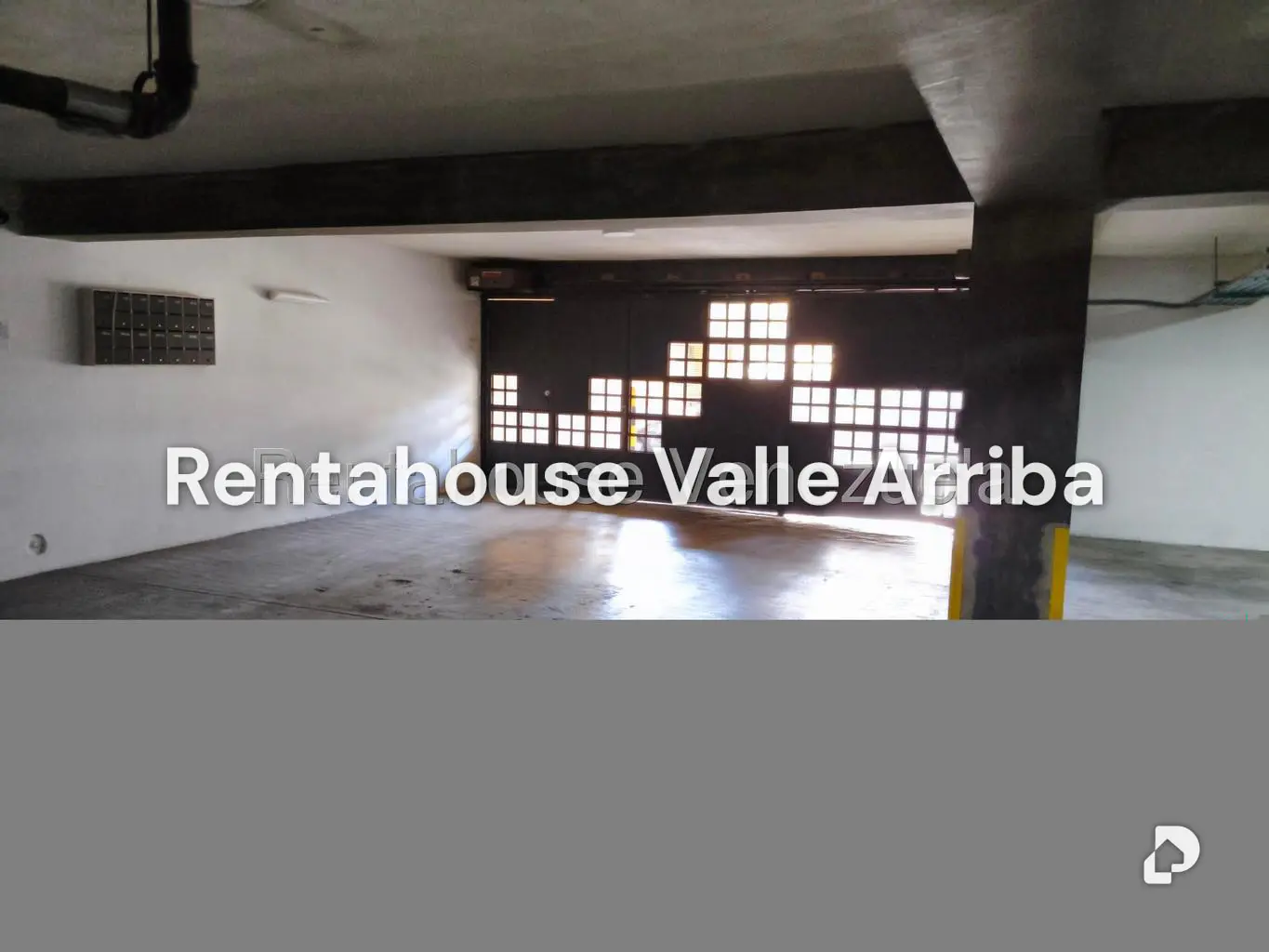 Apartamento en Los Palos Grandes, Caracas – 28
