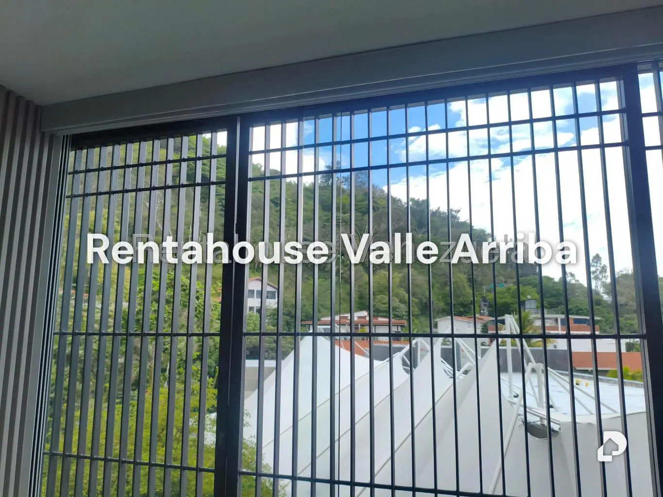 Apartamento en Los Palos Grandes, Caracas – 13