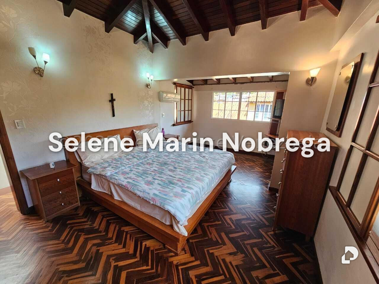 House in La Lagunita Country Club, Caracas – 21