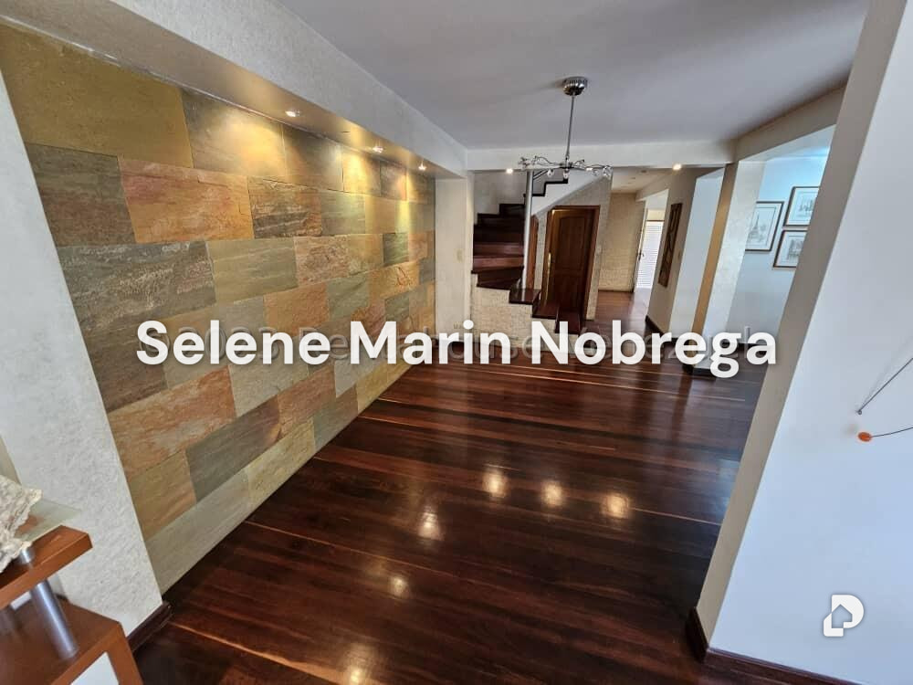 House in La Lagunita Country Club, Caracas – 3