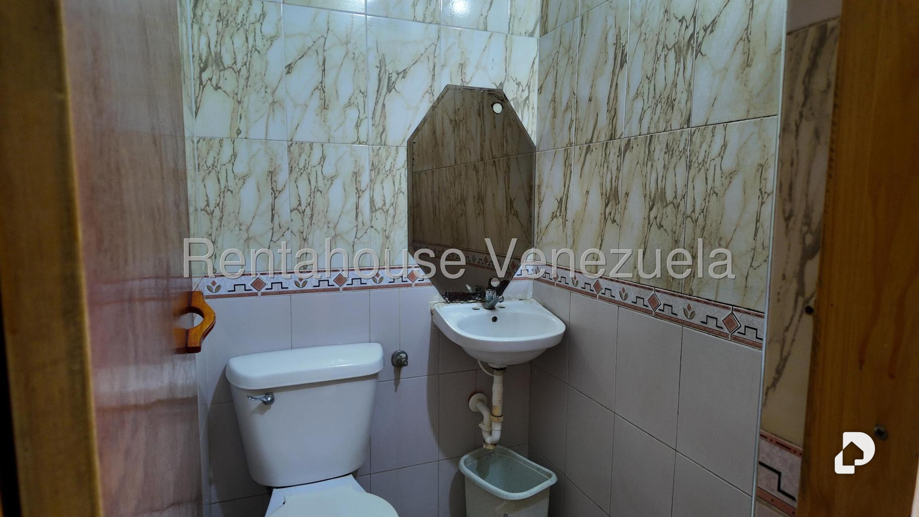 Casa en Parroquia Santa Teresa, Caracas – 21