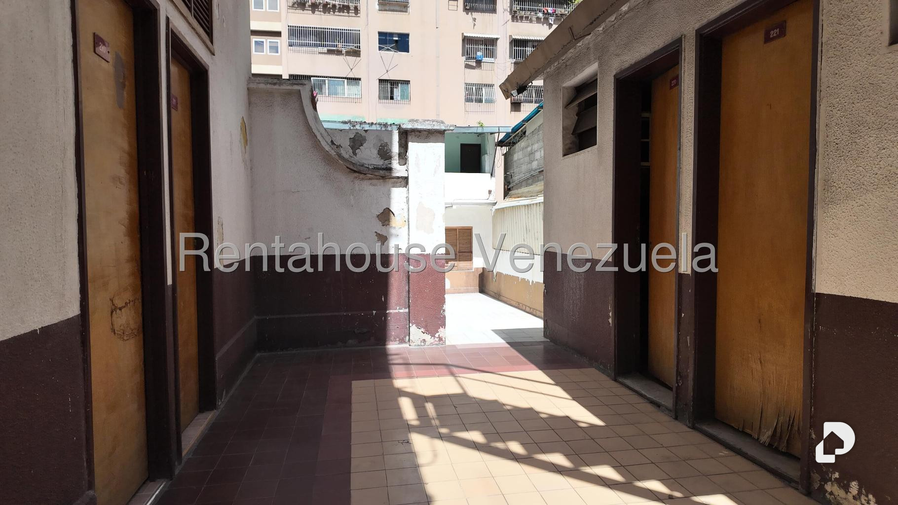 Casa en Parroquia Santa Teresa, Caracas – 10