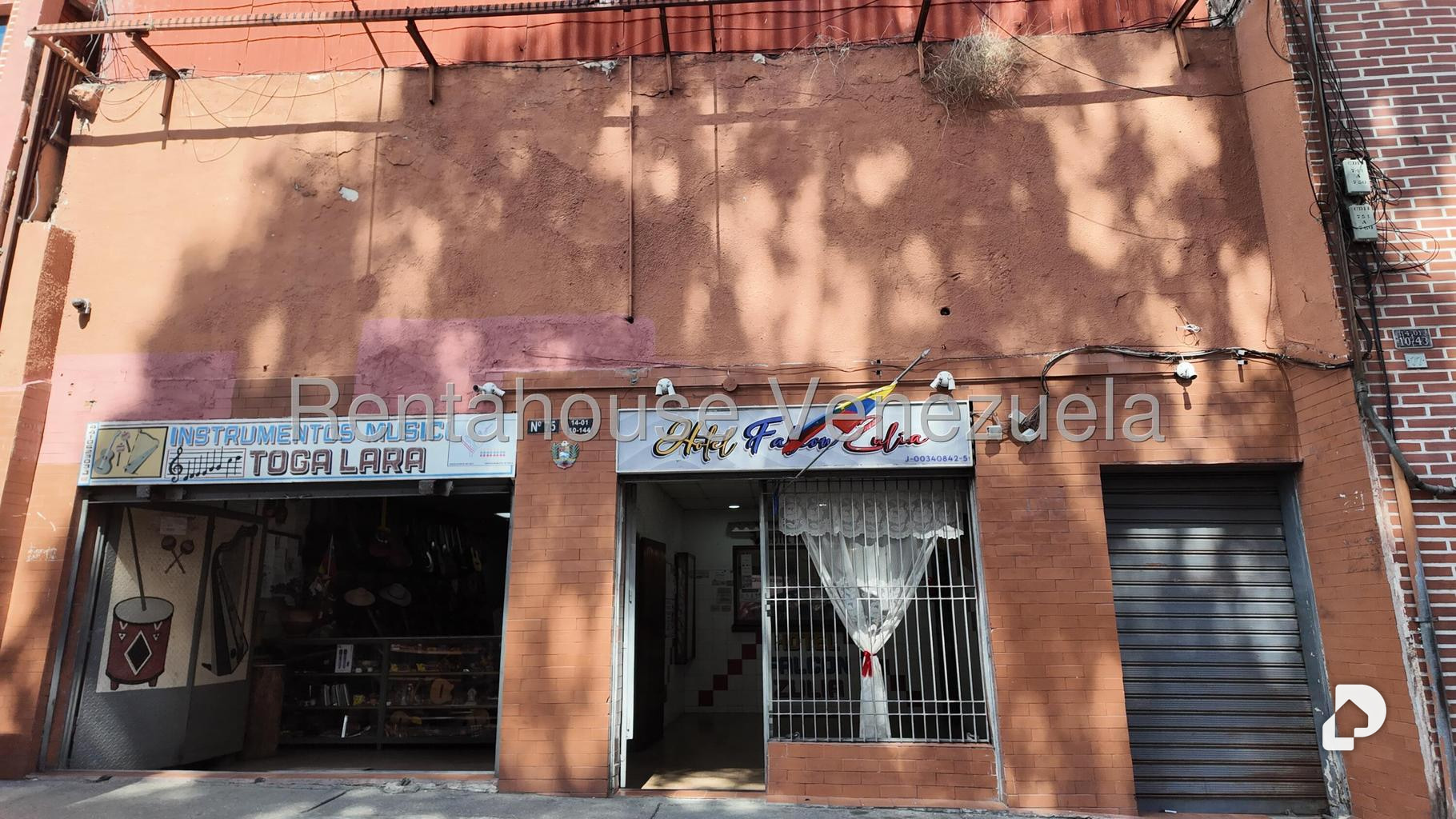 Casa en Parroquia Santa Teresa, Caracas – 24