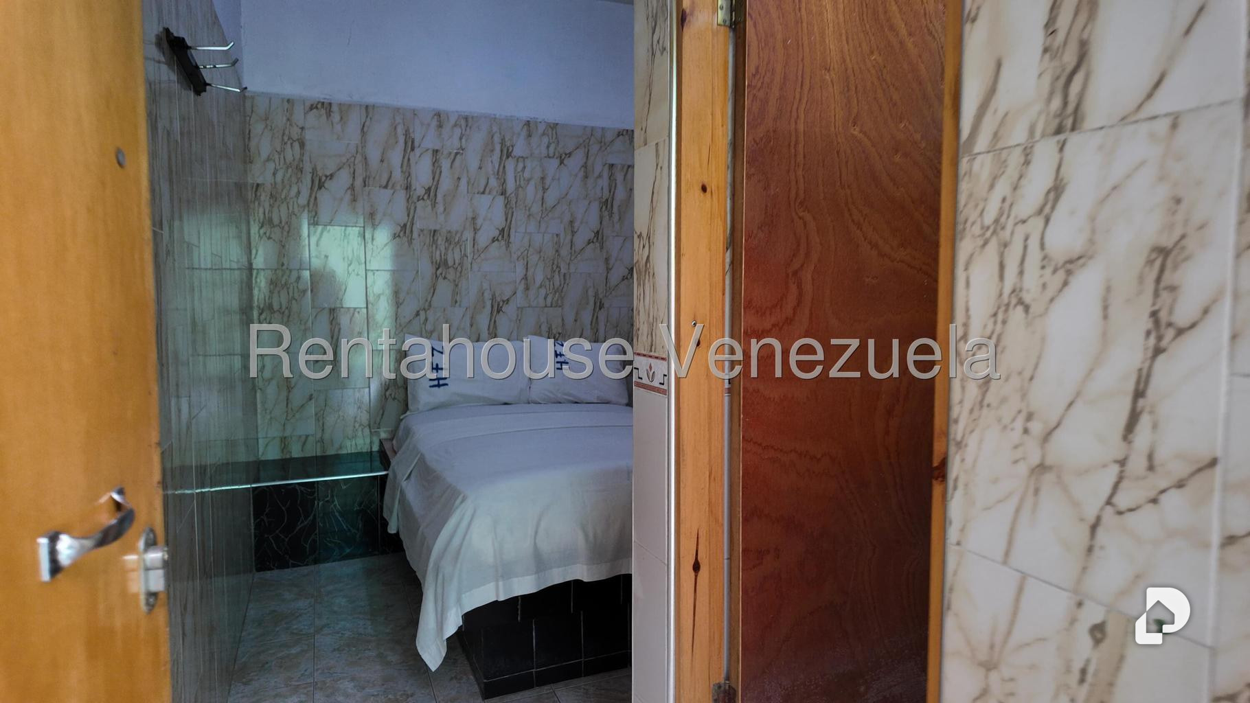 Casa en Parroquia Santa Teresa, Caracas – 19