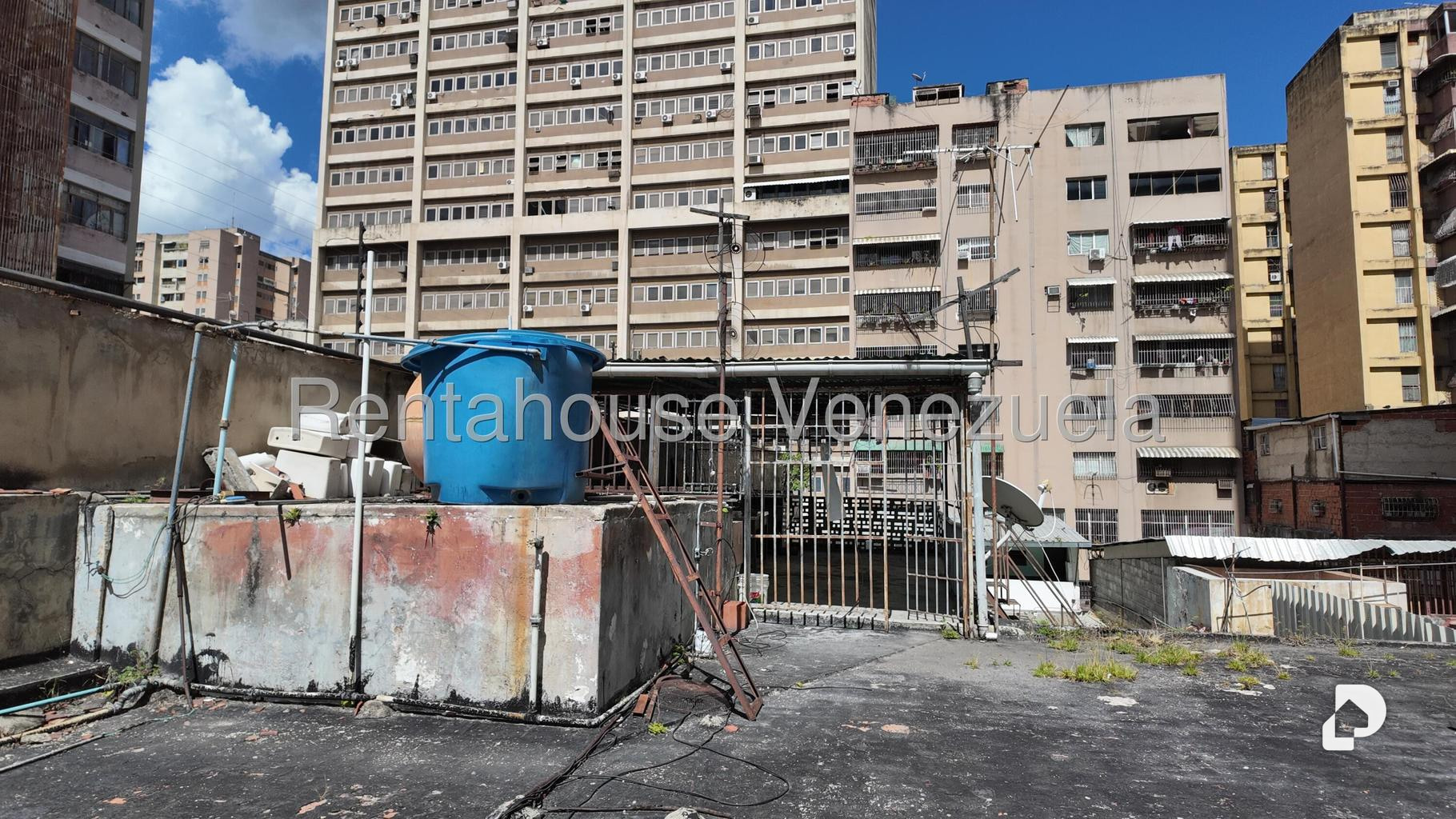 Casa en Parroquia Santa Teresa, Caracas – 16