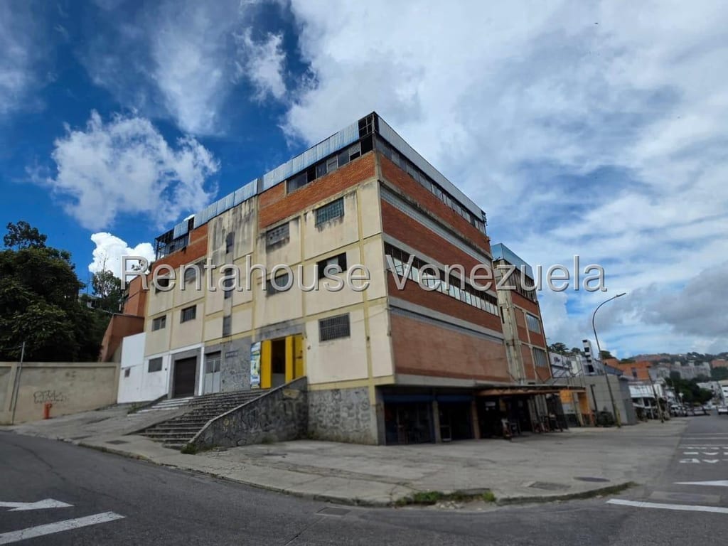 Edificio en La Trinidad, Caracas - 1