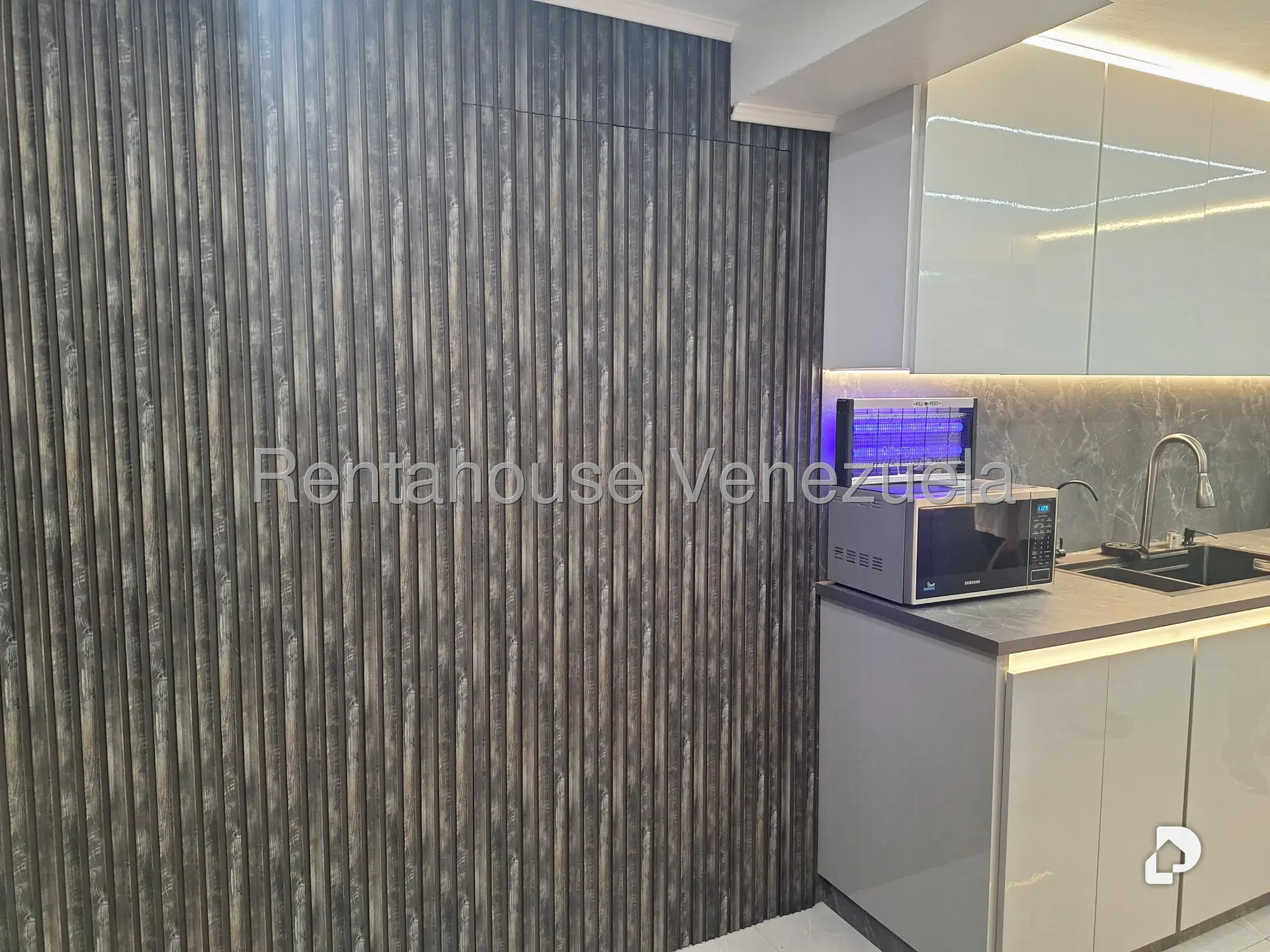 Apartamento en Terrazas del Ávila, Caracas – 16