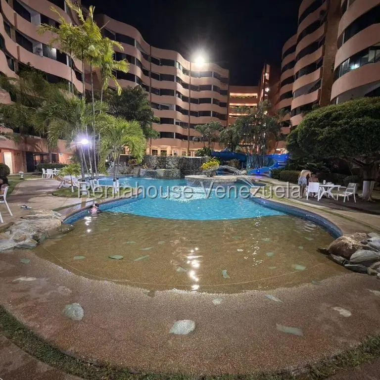 Apartamento en Puerto Encantado, Higuerote - 1