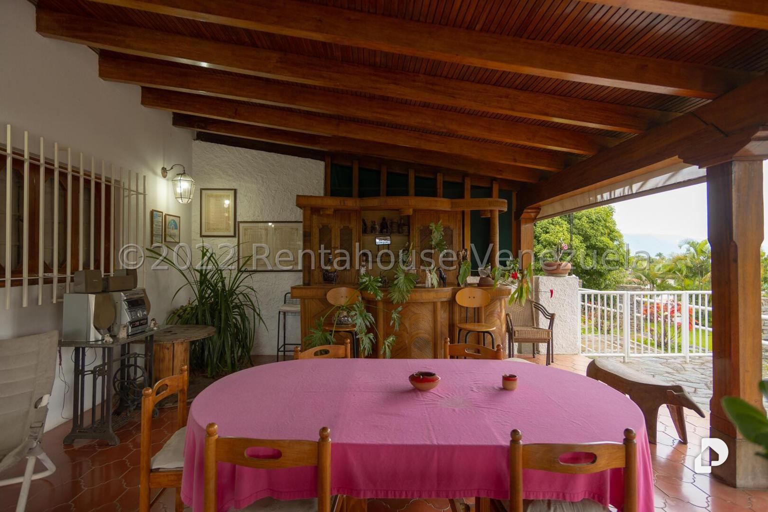 Casa en Cumbres de Curumo, Caracas – 17