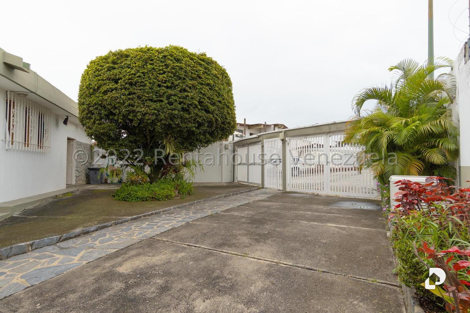 Casa en Cumbres de Curumo, Caracas – 26
