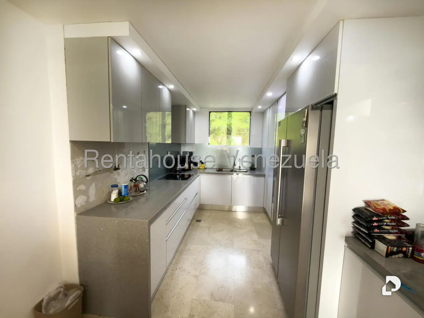 Apartamento en Colinas de La Tahona, Caracas