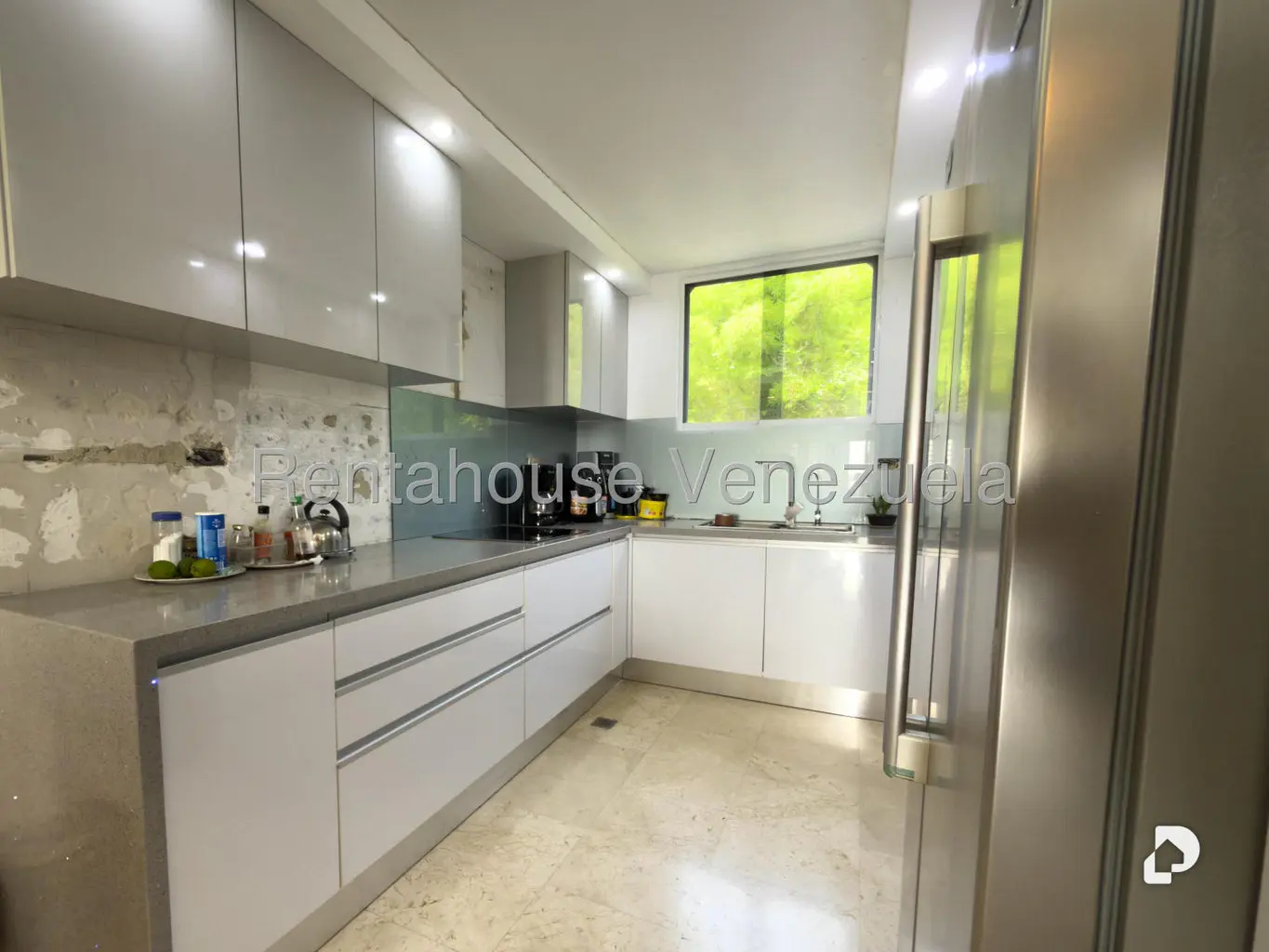 Apartamento en Colinas de La Tahona, Caracas