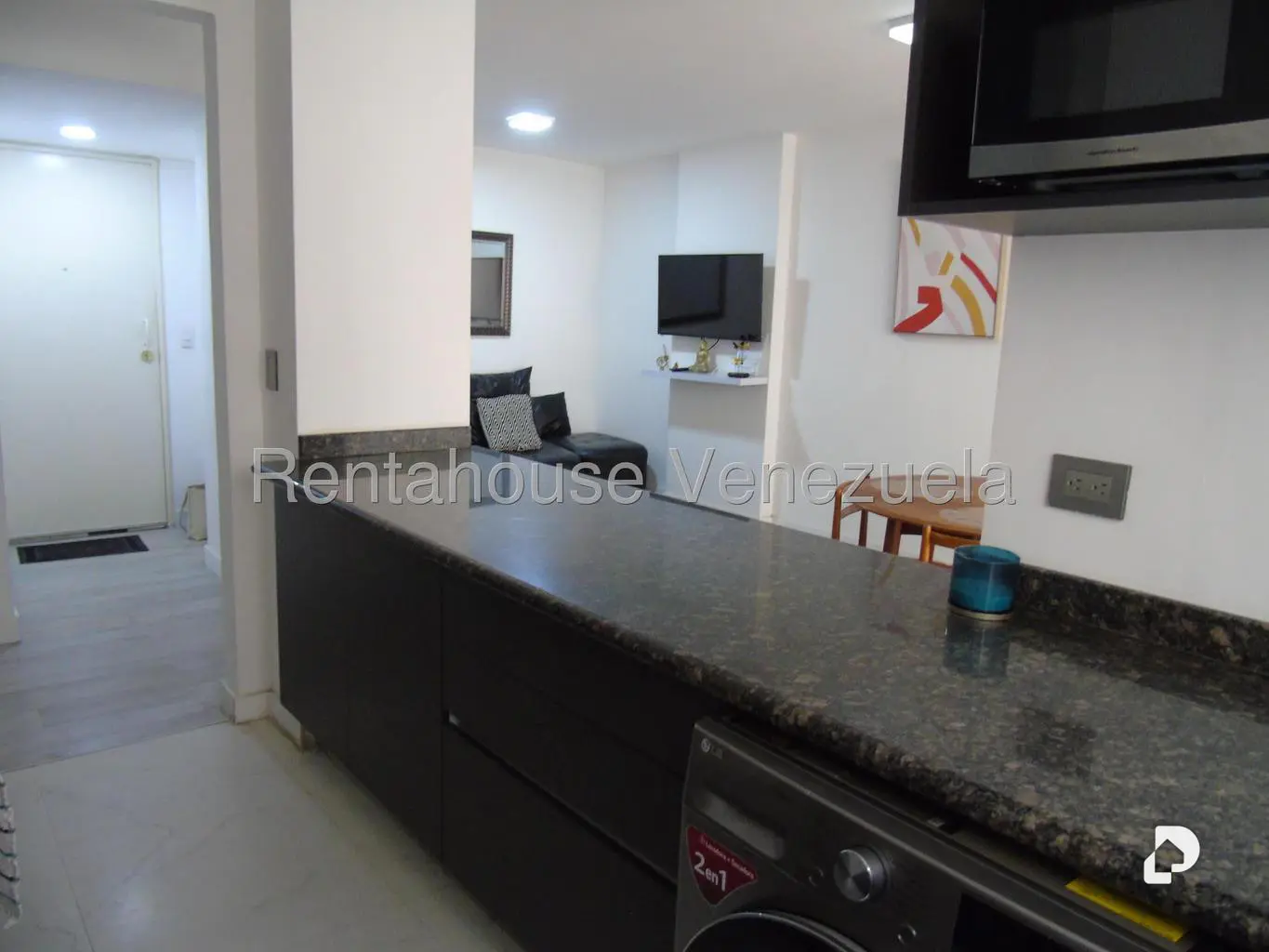 Apartamento en Los Palos Grandes, Caracas – 12