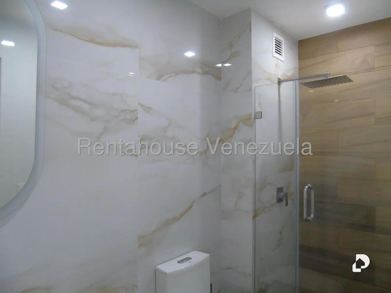 Apartamento en Los Palos Grandes, Caracas – 17