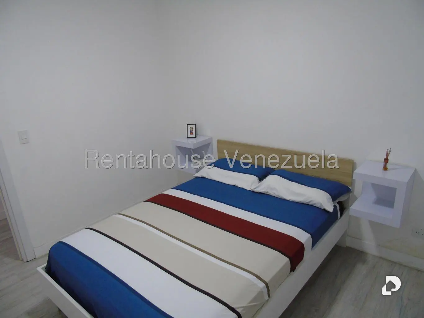 Apartamento en Los Palos Grandes, Caracas – 19