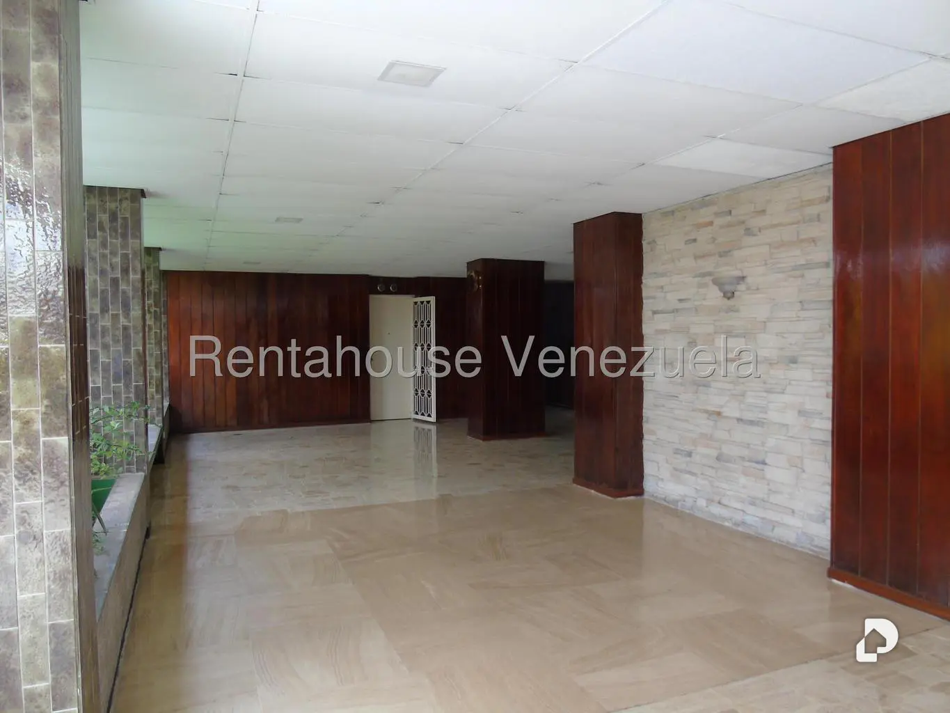 Apartamento en Los Palos Grandes, Caracas – 2