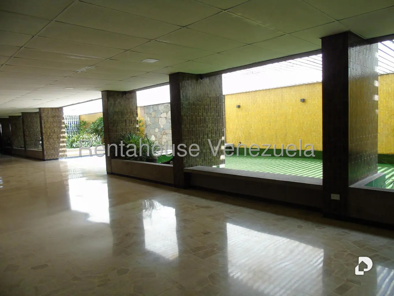 Apartamento en Los Palos Grandes, Caracas – 3