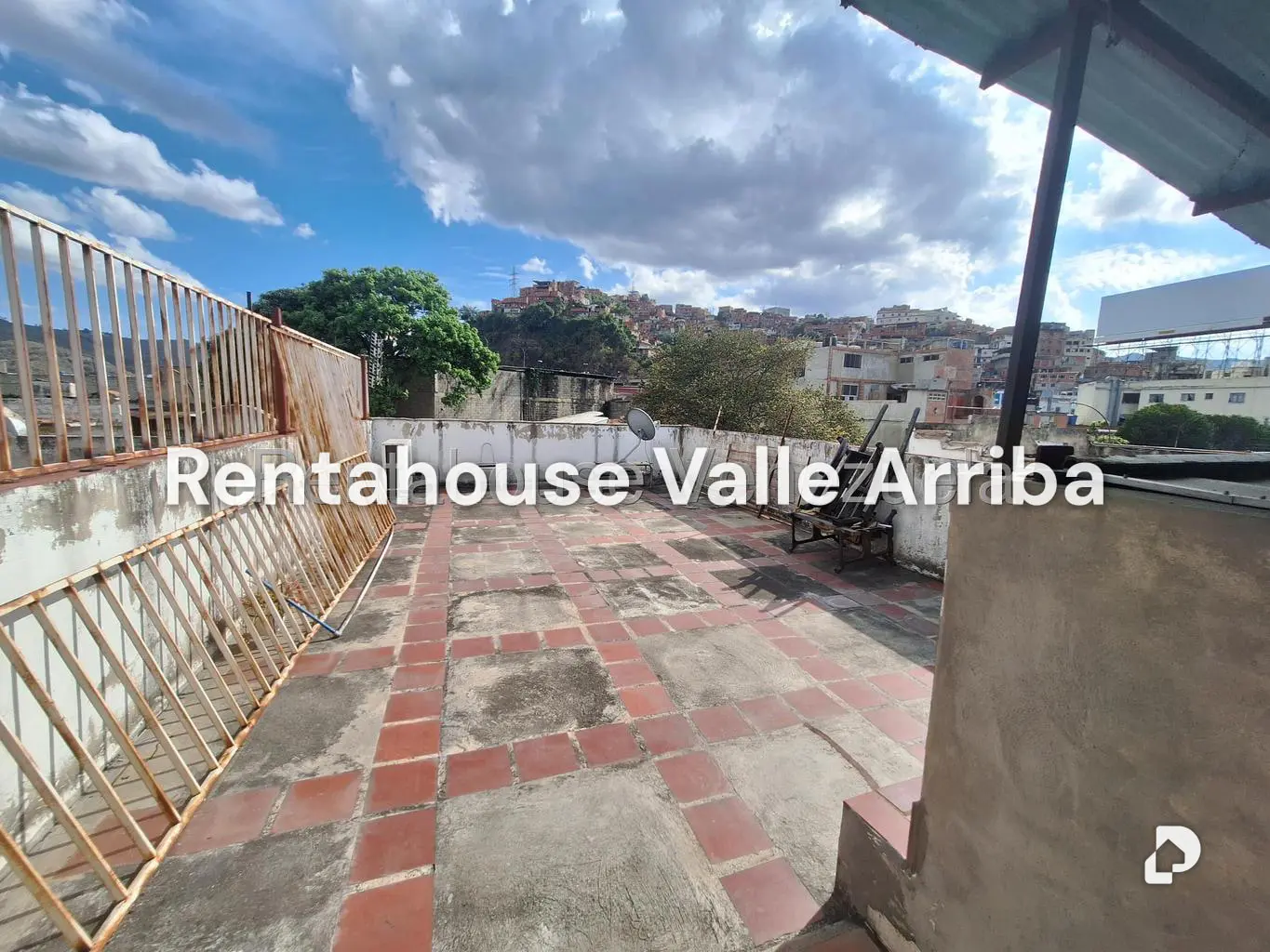 Casa en Los Rosales, Caracas – 29