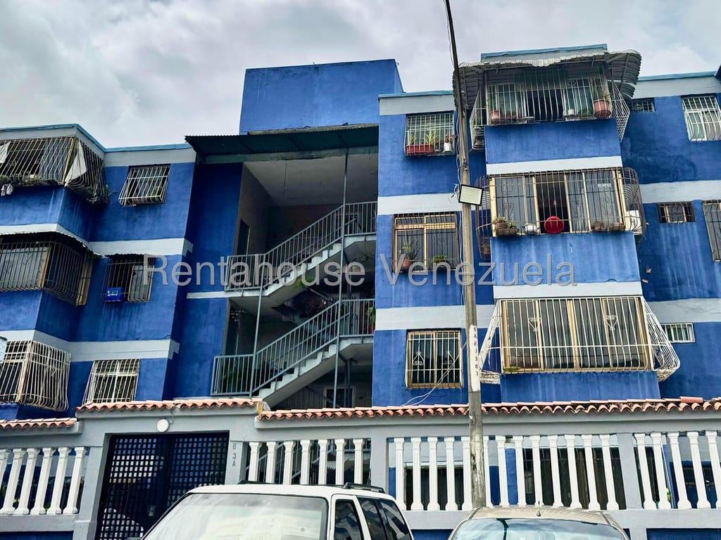 Apartamento en Caricuao, Caracas - 1