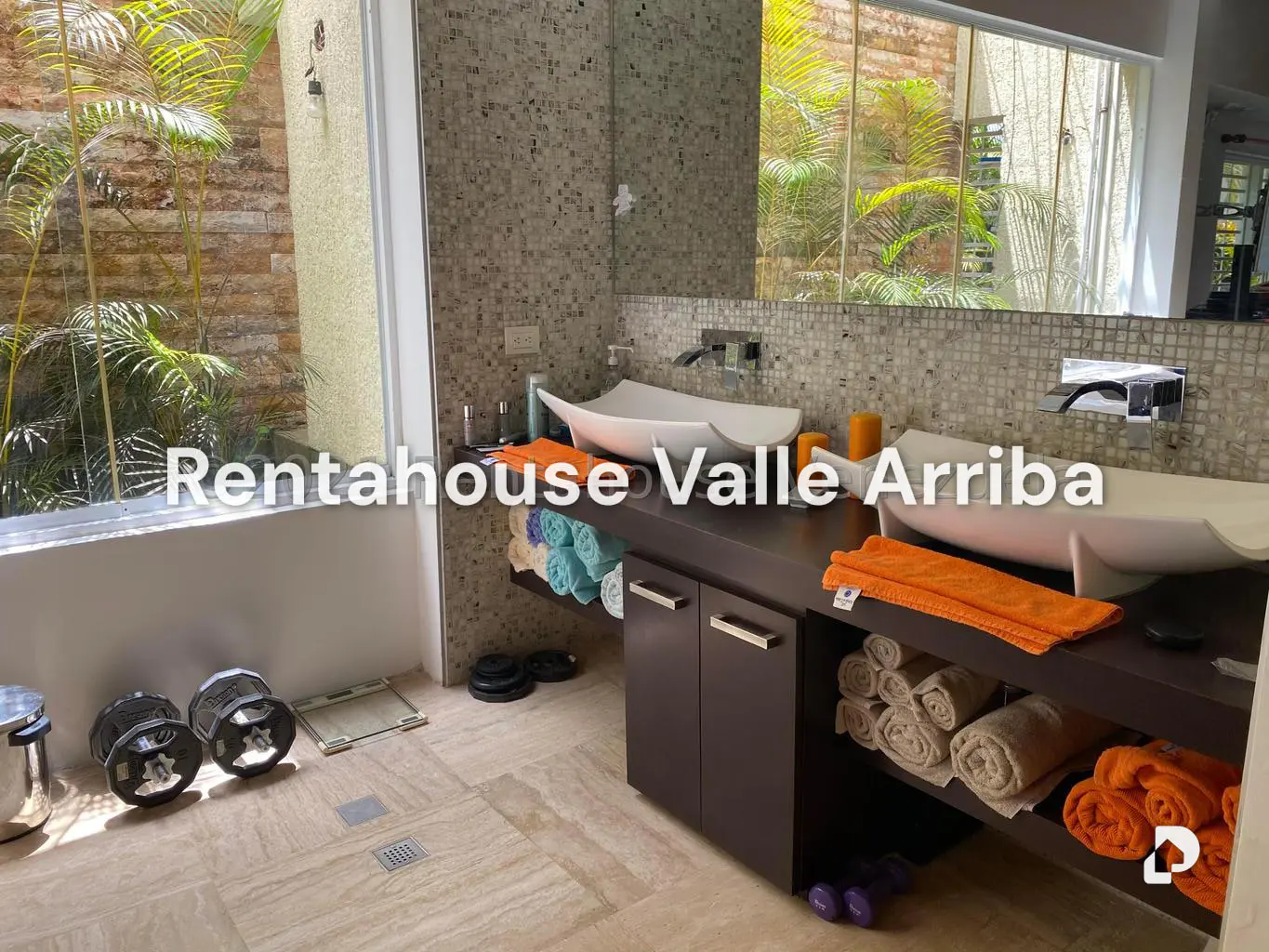 Casa en Oripoto, Caracas – 26