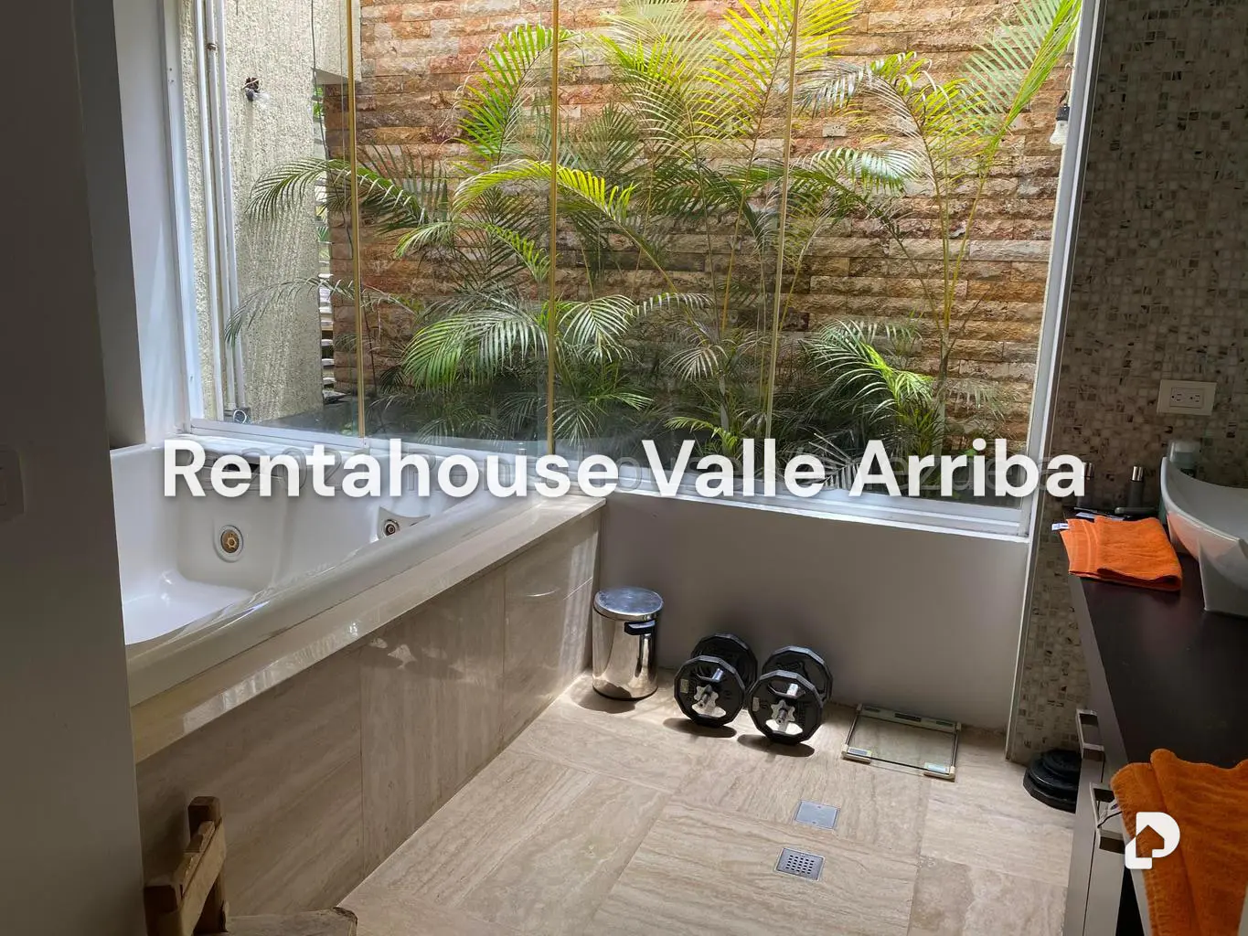 Casa en Oripoto, Caracas – 29
