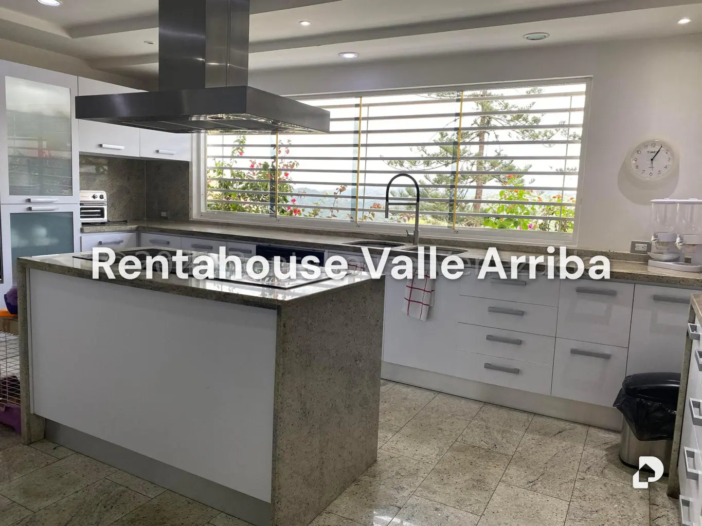 Casa en Oripoto, Caracas – 21
