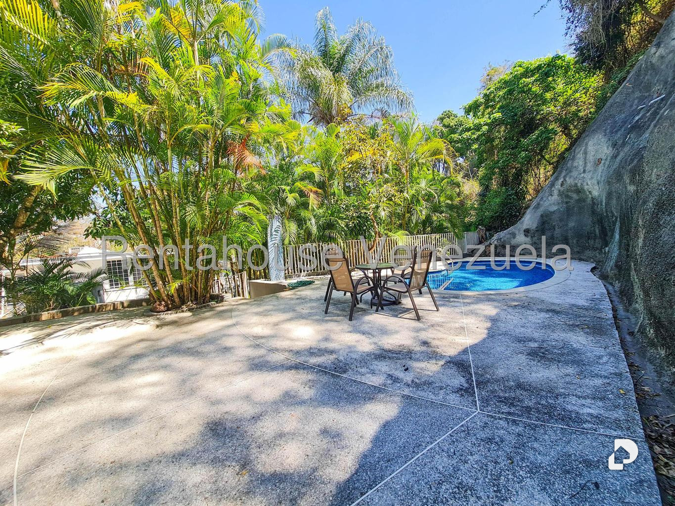 Casa en Cumbres de Curumo, Caracas – 11