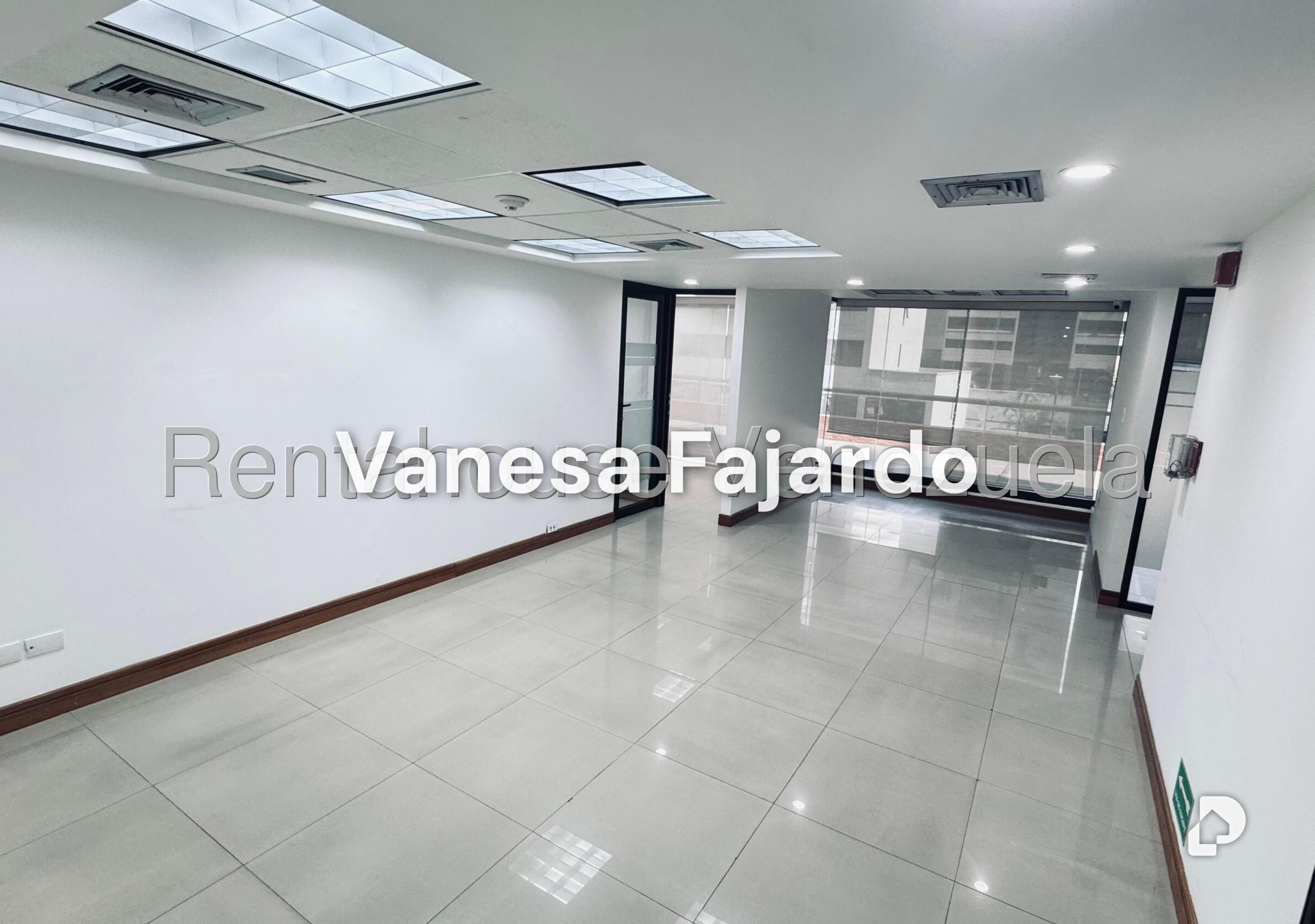 Office in El Rosal, Caracas – 11