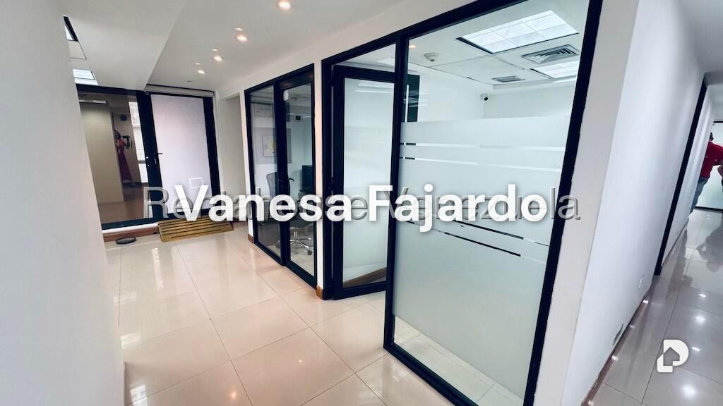 Office in El Rosal, Caracas – 14